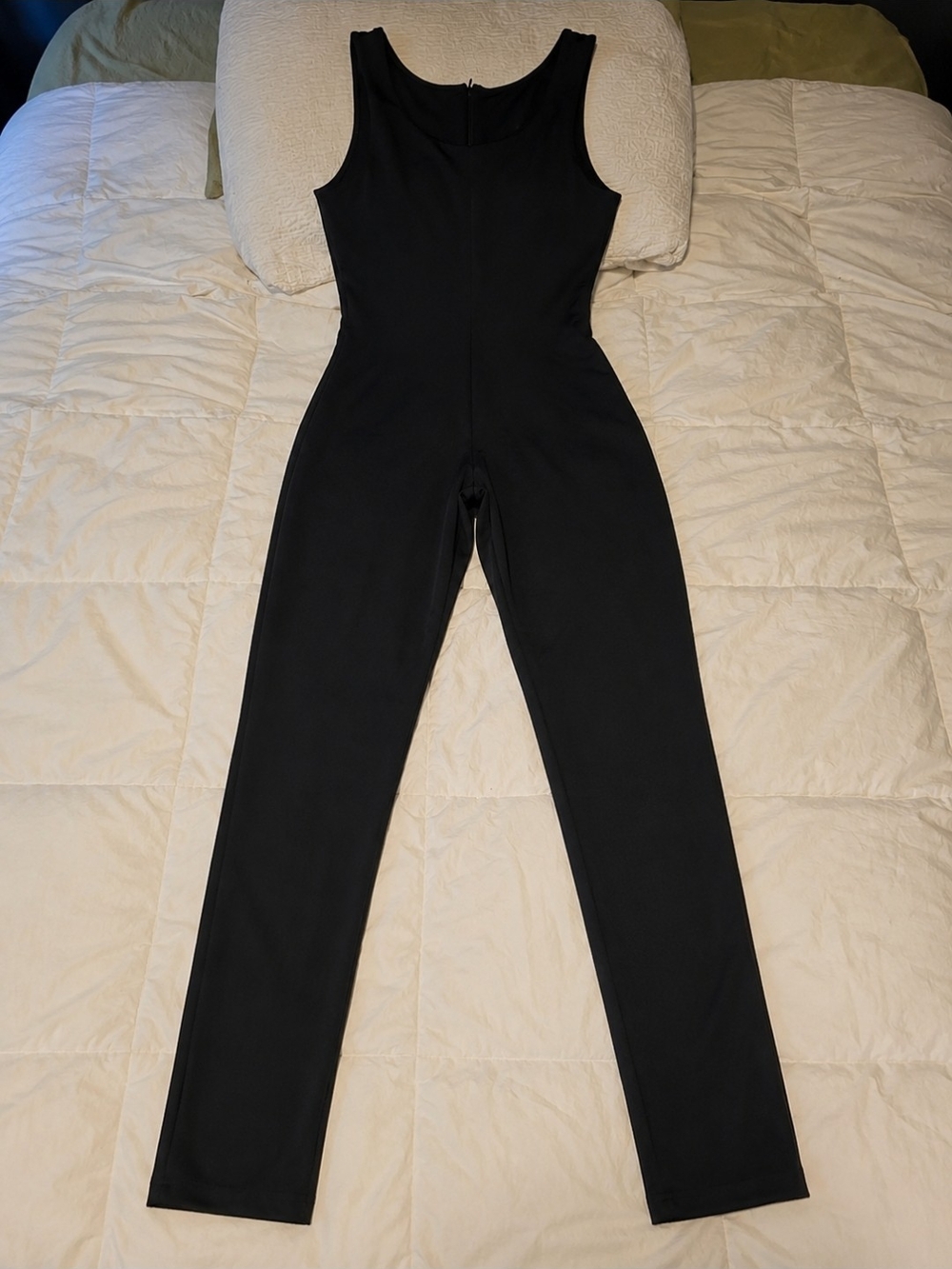 SHEIN Black Sleeveless Fitted Jumpsuit